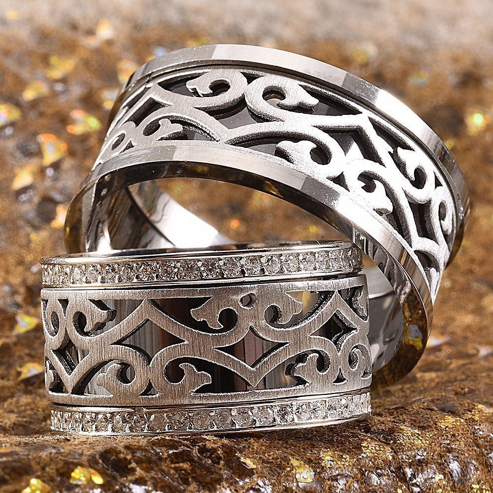 Oyma Desenli Gümüş Çift Yüzüğü